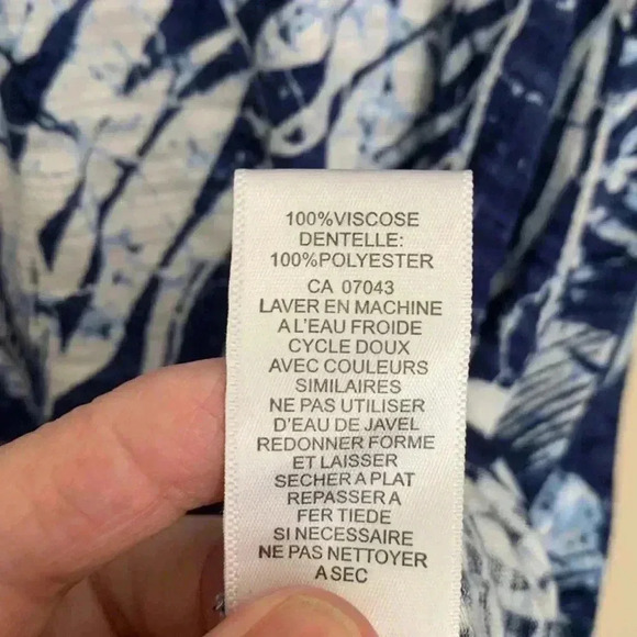 Cable & Gauge summer,  lightweight and airy tunic with lace cut out at the back - Picture 6 of 7